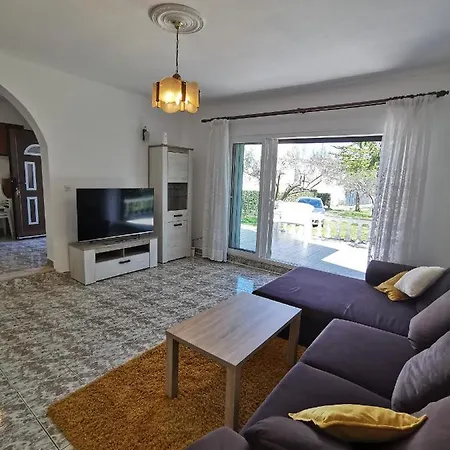 Nicole Holiday home *